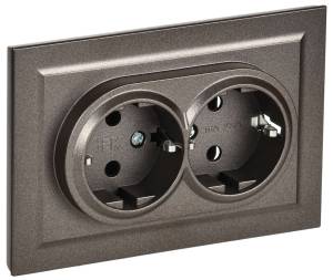 Розетка 2-местная с заземлением IEK Brite BR-R21-16-K45-F темная бронза