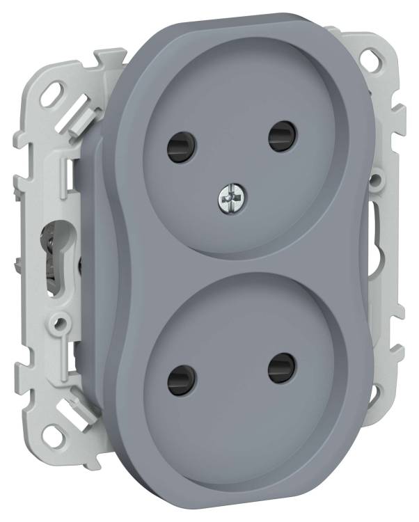 Розетка 2-местная с защитными шторками IEK Flite FI-R23-10-K35 маренго