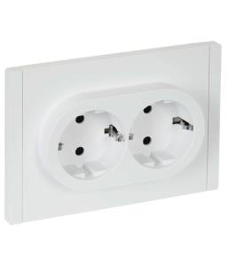 Розетка 2-местная с заземлением и шторками IEK Forte&Piano FP-R24-16-1-K01 белый
