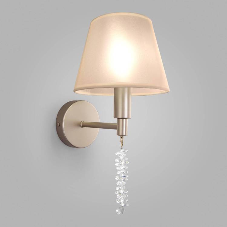 Настенный хрустальный светильник Eurosvet Charuel 60148/1 матовое золото