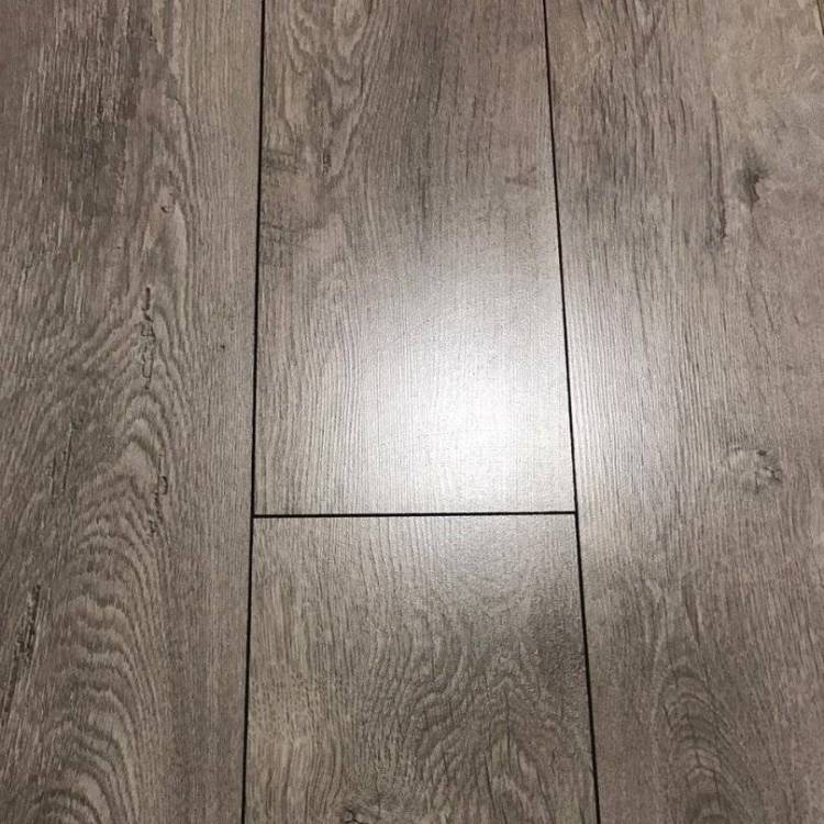 Ламинат Peli Cosmo 8/33 4V CO 512 Дуб Альфа 1290x190