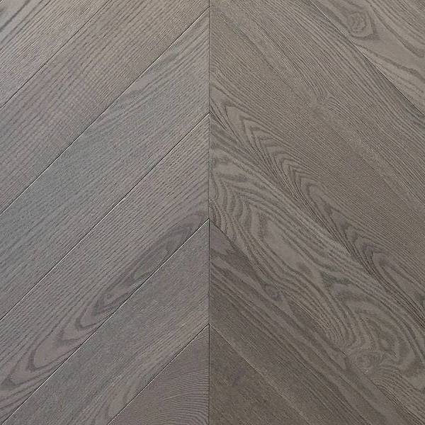Двухслойная инженерная доска Wood Bee Chevron Ясень Фог 510x92x12