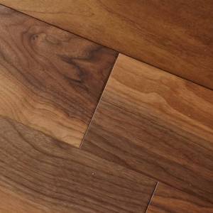 Паркетная доска Bau Master (Бау Мастер) Exclusive GL13 Орех гладкий  (европейский) 12х127х400-1200