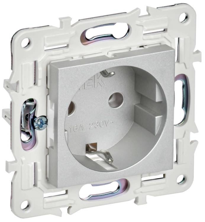 Розетка 1-местная с заземлением IEK Skandy SK-R11-16-K23 серебряный