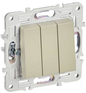 Выключатель 3-клавишный IEK Skandy SK-V30-0-10-K10 бежевый