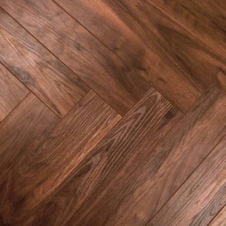 Ламинат Kronparket Herringbone 12/34 4V 44785 Орех Леман Елочка 600x100