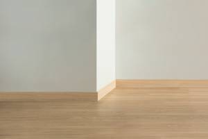 Плинтус Quick-Step QSPSKR05786 Дуб пепельный серый 2400x77x14
