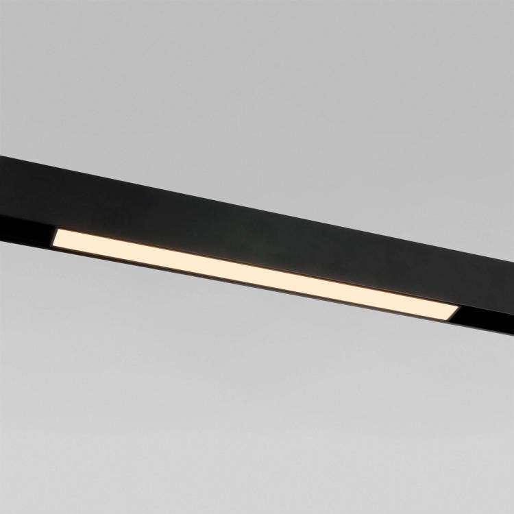 Трековый линейный светодиодный светильник Elektrostandard Slim Magnetic L01 85000/01 10W 3000K черный