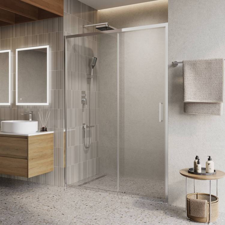 Душевая дверь в нишу Belbagno LUCE-BF-1-140-C-Cr профиль хром, стекло прозрачное, 140x195