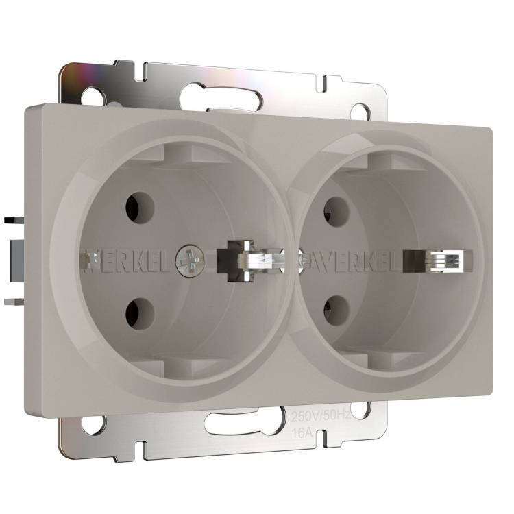 Розетка двойная с заземлением Werkel W1272004